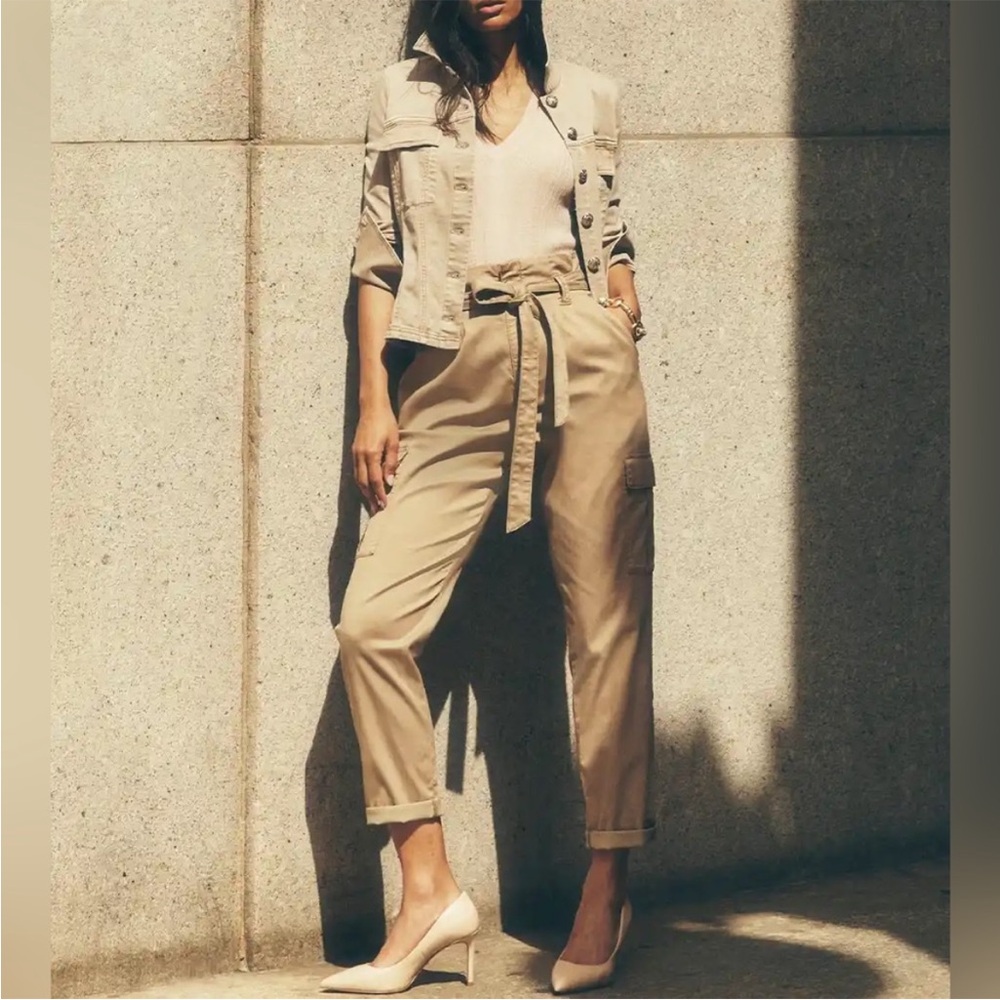 White House Black Market Beige Tapered Ankle High Rise Pants